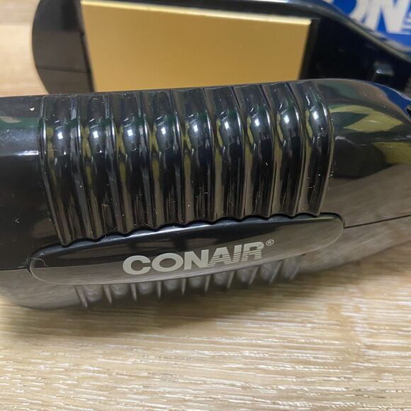 Conair Ceramic Hair Straightener CS1N New - Picture 2 of 4